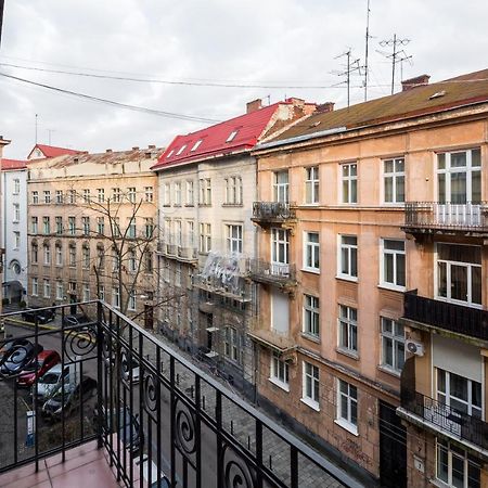 Romari Два Поверхи Apartment Liov Exterior foto
