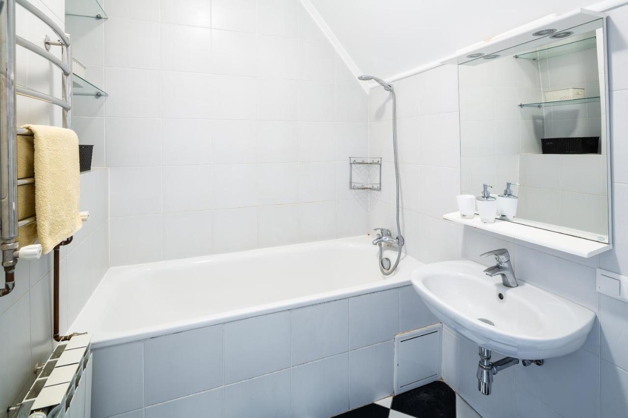 Romari Два Поверхи Apartment Liov Exterior foto